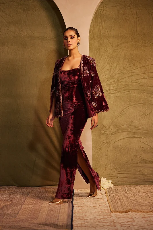 Wine Cape Jacket With High Side High Slit Dress Toggled Jacket Drawstring Jacket Belted Jacket Wine Cape Jacket With High Side High Slit Dress Toggled Jacket Drawstring Jacket Belted Jacket