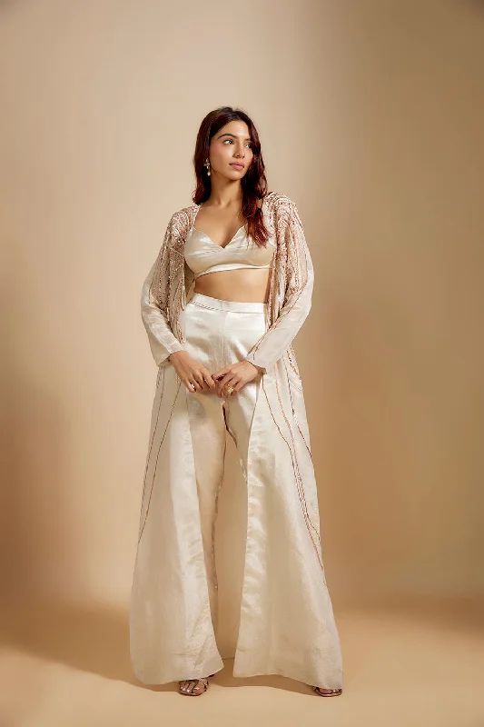 Beige Embroiderd jacket with Beige Top And Pant Welt Pockets Slit Pockets Flap Pockets Beige Embroiderd jacket with Beige Top And Pant Welt Pockets Slit Pockets Flap Pockets